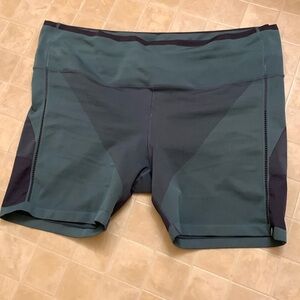 Athleta Legend Seamless Bike Short Women 3X Teal Stretch 6.5" Inseam Compression